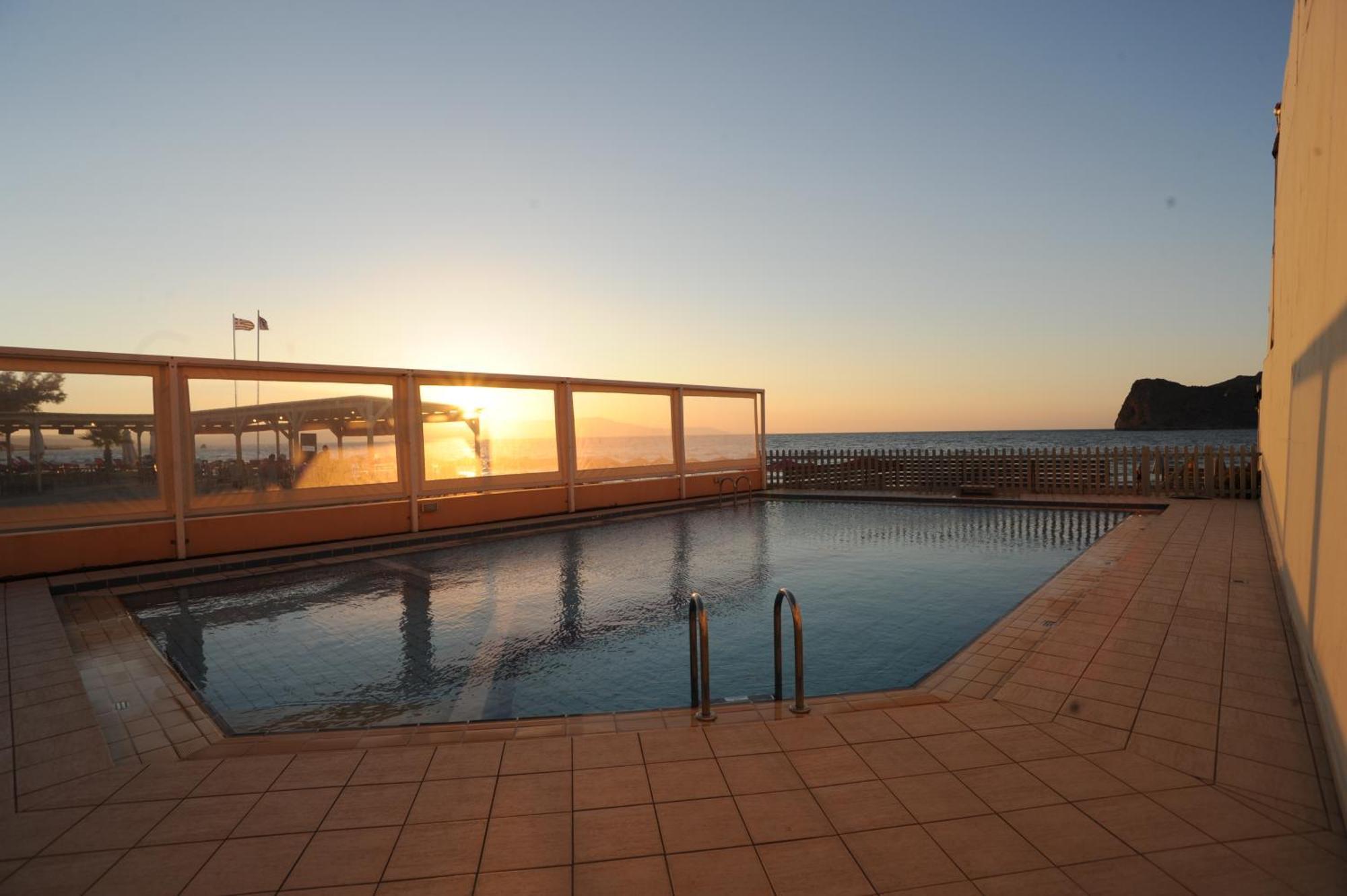 Georgina Aparthotel Agia Marina  Exterior photo