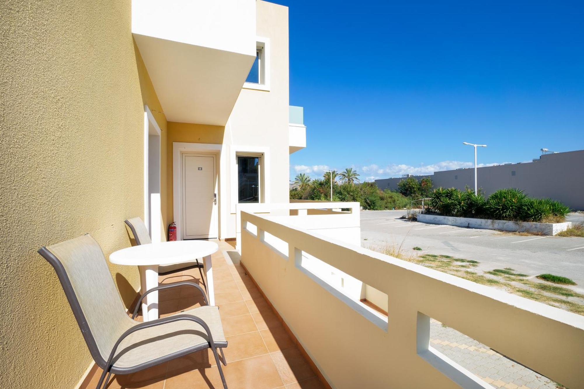 Georgina Aparthotel Agia Marina  Exterior photo