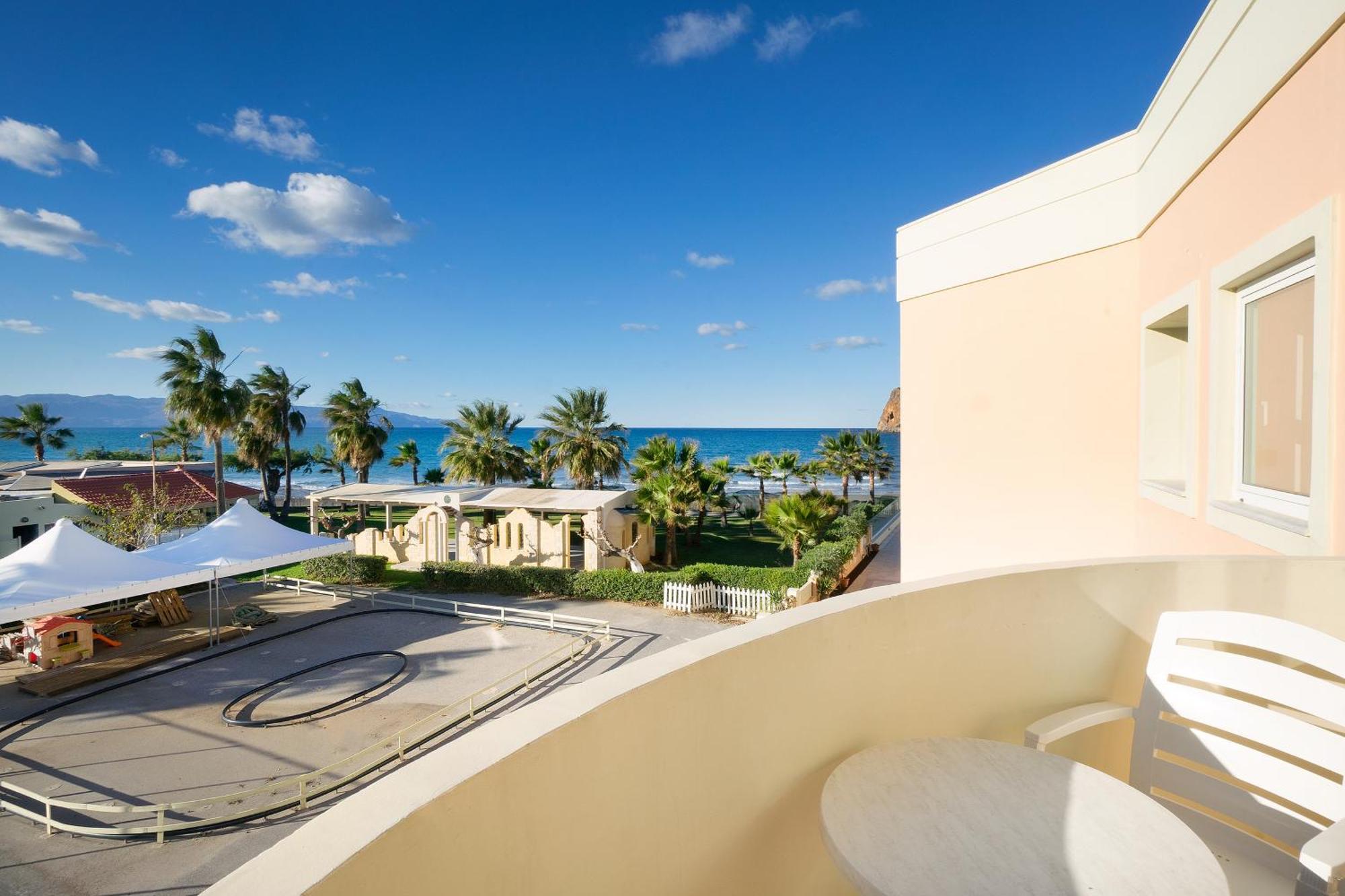 Georgina Aparthotel Agia Marina  Exterior photo
