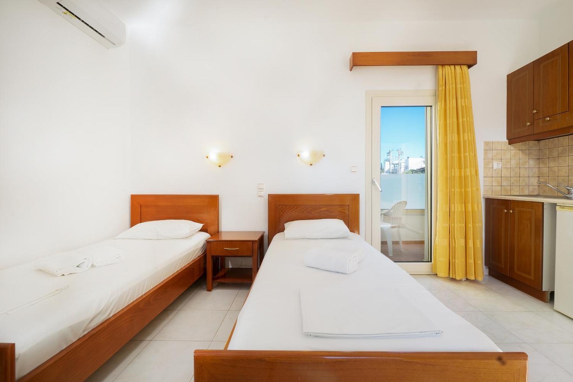 Georgina Aparthotel Agia Marina  Exterior photo
