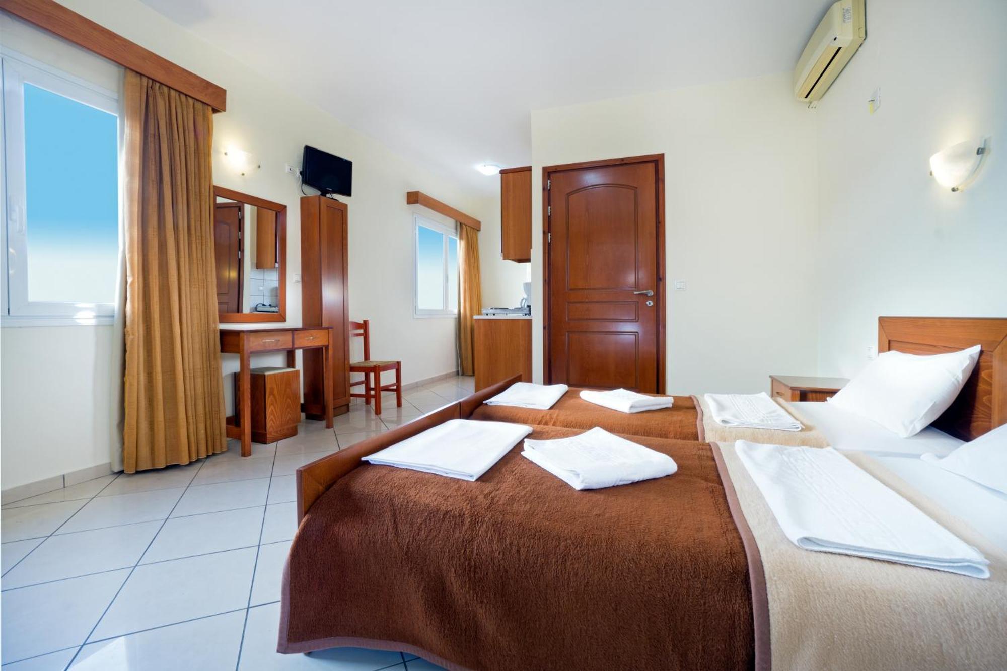 Georgina Aparthotel Agia Marina  Exterior photo